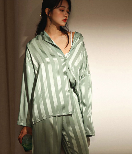Атласна піжама костюм у смужку Едем JULY’S SONG розмір XXL 50 оливковий