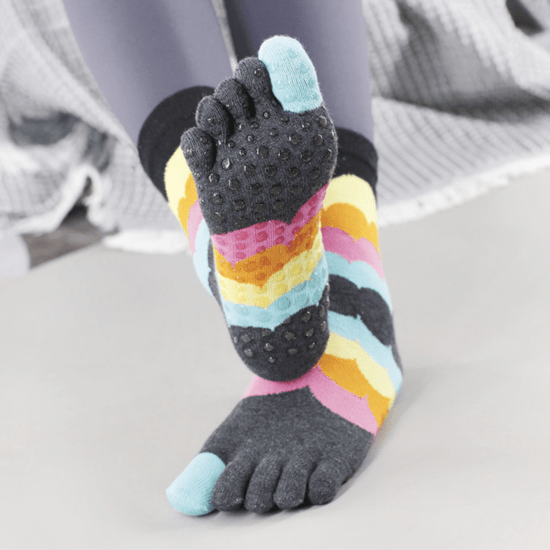Шкарпетки для йоги з пальцями антиковзні Qianbodu 37-40 різнобарвний